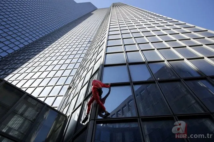 Örümcek adam 60. yaşını kutladı! 48 katlı 187 metrelik gökdelende nefes kesen kareler
