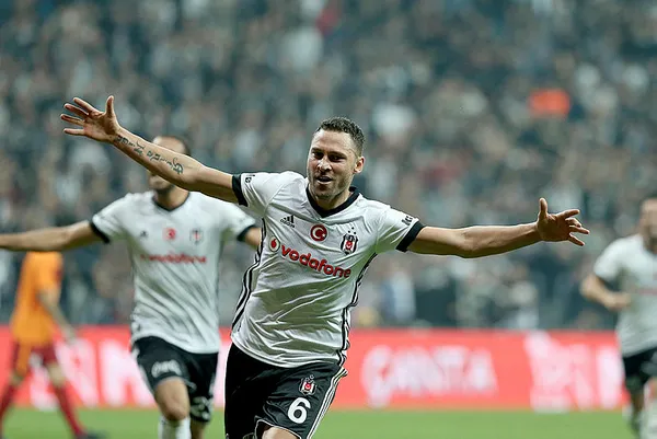 Eski Beşiktaşlı Tosic'den Tadic açıklaması: Günlerce uğraştım - 2