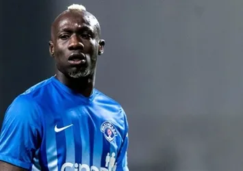 Diagne resmen Galatasaray'da