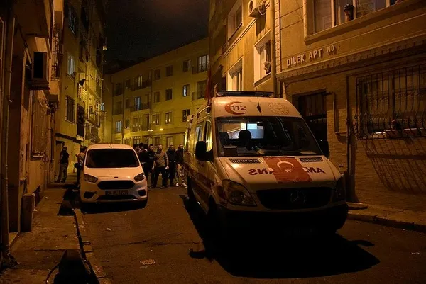 1698784644492.jpeg Beyoğlu'nda kan donduran olay! Yakınları sinir krizi geçirdi! Bipolar şahıs önce eşini ardından kendisini öldürdü - 3