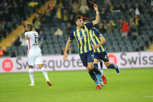 fenerbahcenin-muhtemel-rakipleri-kimlerdir-uefa-konferans-ligi-kura-cekimi-ne-zaman-1639121455473.jpg Fenerbahçe’nin muhtemel rakipleri kimlerdir? UEFA Konferans Ligi kura çekimi ne zaman? - 3
