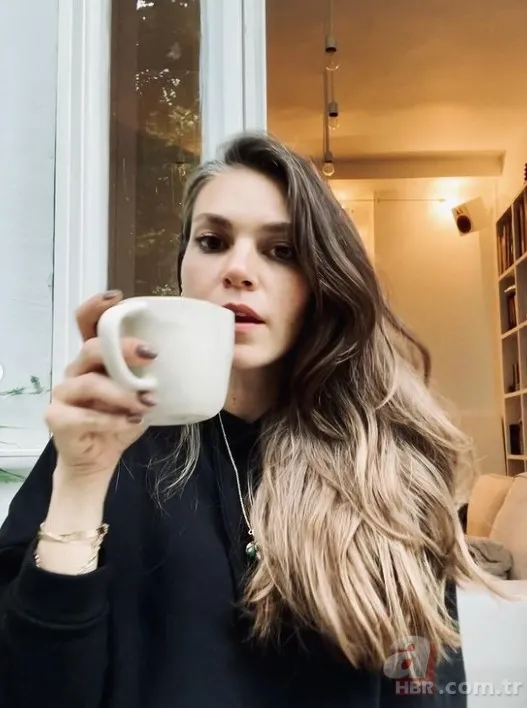 Ev arayışında olan Aslı Enver ve Berkin Gökbudak evlendikten sonra objektiflere ilk kez yakalandı! ‘Hadi biraz beni öv!’ 7