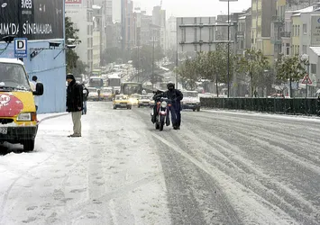İstanbul'da bugün kar yağışı olacak mı? Meteoroloji'den açıklama