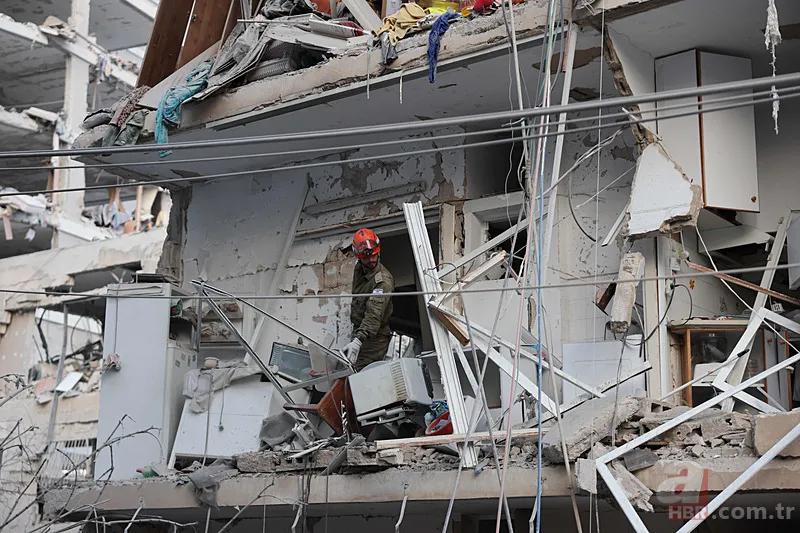 İran füzeleri Demir Kubbe’yi aştı! İsrail’de büyük yıkım | İsrailliler gerçekle yüzleşti 25