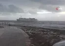 Mersinde kargo gemisi karaya oturdu