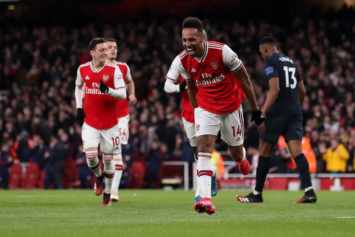 Arsenal - Everton (3-2) - Maç Özeti - Premier League maç özetleri