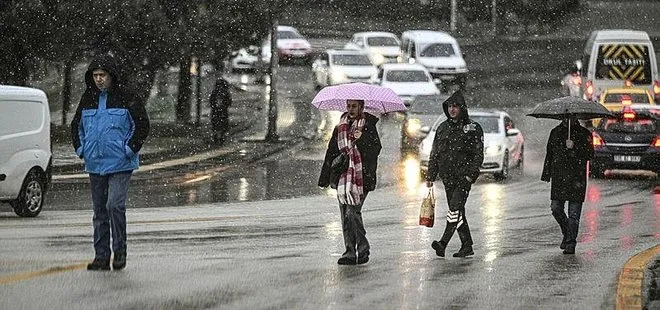 Mart kapıdan baktırır atasözü gerçek oldu! Kara kış geri döndü ⛄ İstanbul ve Ankara’ya lapa lapa kar yağıyor | Meteoroloji uyardı