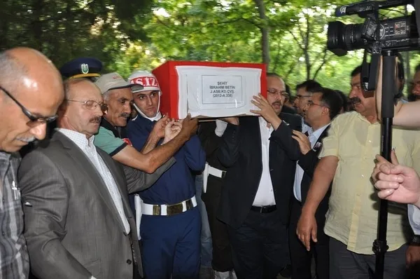 HDPKK'nın gölgesindeki Kılıçdaroğlu'na şehit ailelerinden sert tepki: İplerini kaptırmış - 5