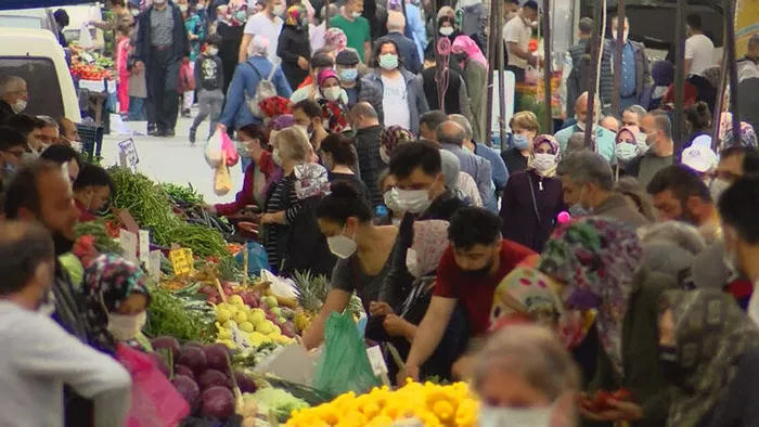 Son dakika: Pazarlar açıldı ama marketlerden tam kapanma uyanıklığı! Yaptıkları pes dedirtti