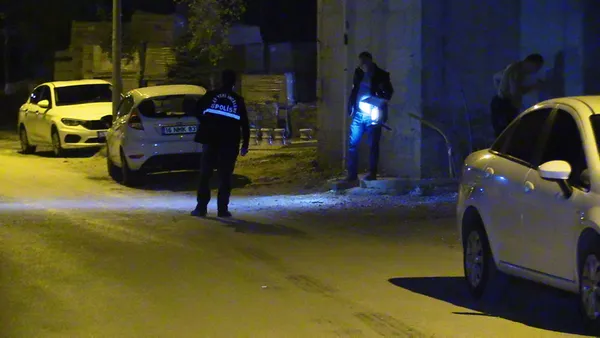 1664507803534.jpg Bursa'ya çalışmak için gelen kişi, 2 saat sonra silahla vuruldu - 1