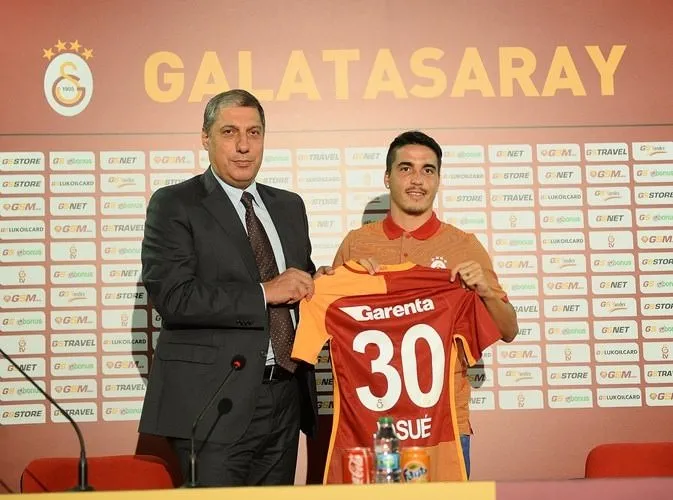 Josue Galatasaray ile imzaladı!