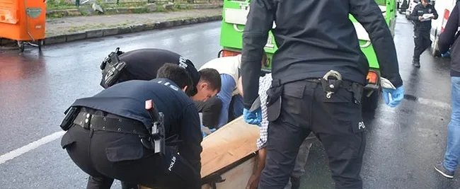 İstanbul’da uyurken eşini 15 balta darbesiyle öldürdü! Kan donduran ifadeler - 1
