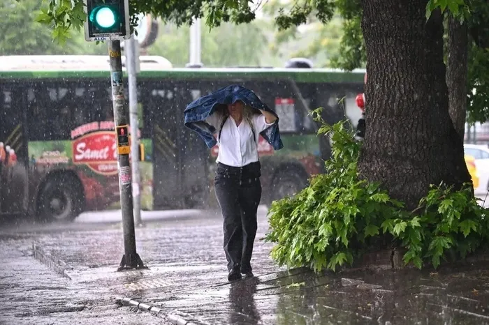 Meteoroloji son hava durumu | 9 il için sarı kodlu uyarı: Sağanak yağış kapıda - 1