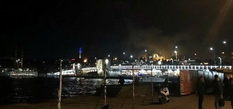 Eminönü'nde yangın!