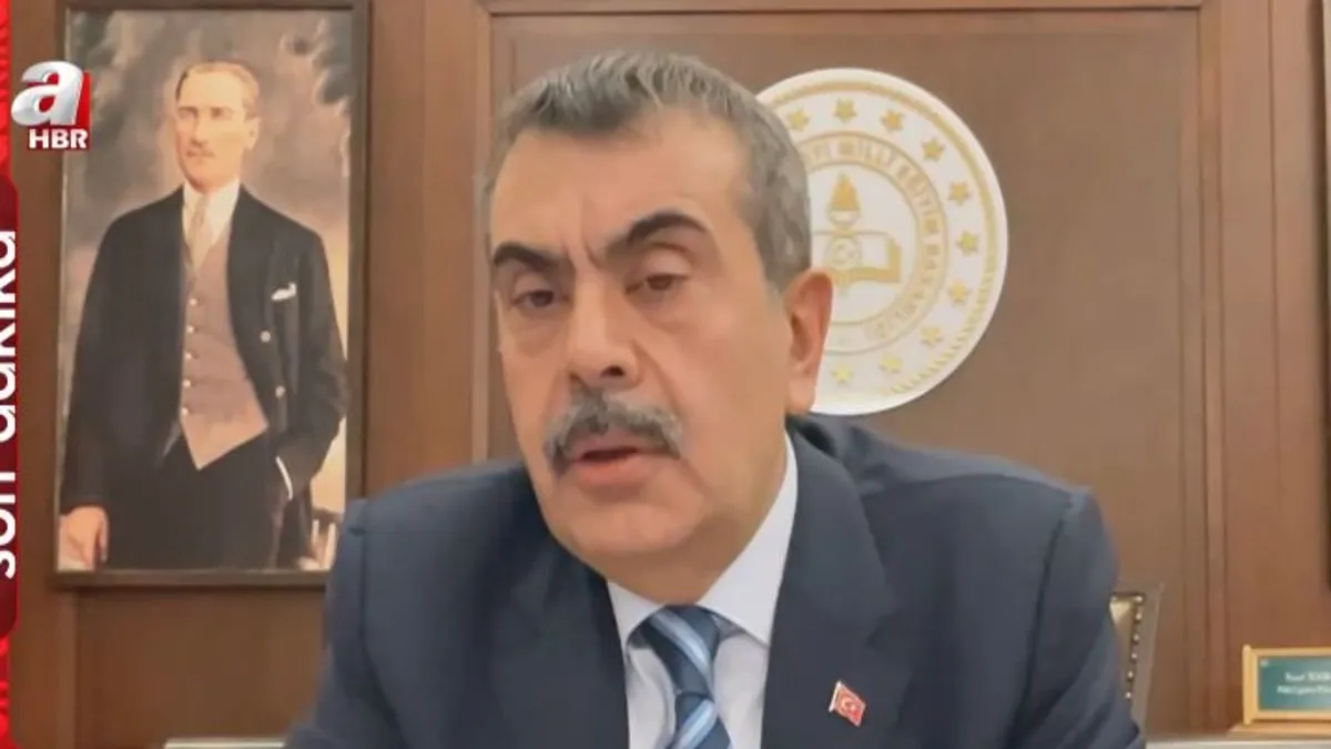 Milli Eğitim Bakanı Prof. Dr. Yusuf Tekin A Haber'de! Okullarda ara tatil kalkıyor mu? "Henüz karar verilmedi ama olabilir"