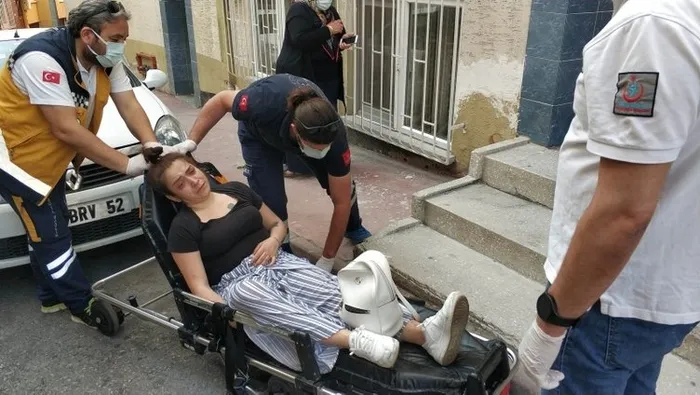 Son dakika: Samsun'da "Sosyal medya hesaplarımı çaldın" kavgası! Genç kadın hastanelik oldu - 5