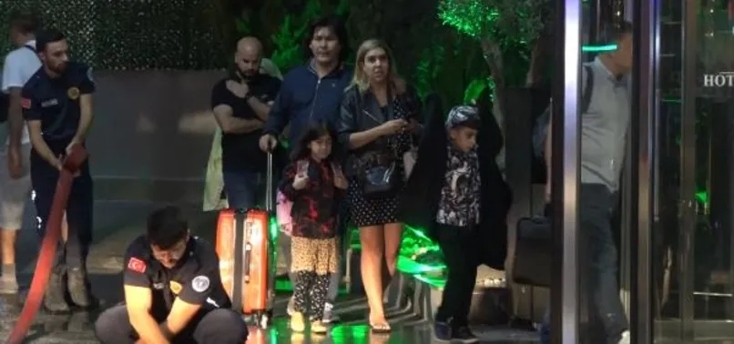 Bursa'da 4 yıldızlı otelde korkutan yangın!