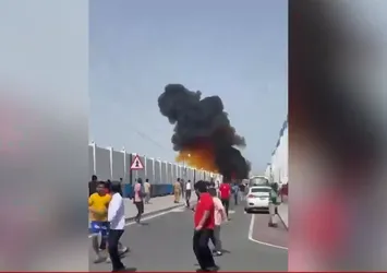 Katar’da füze enkazı düşme anı