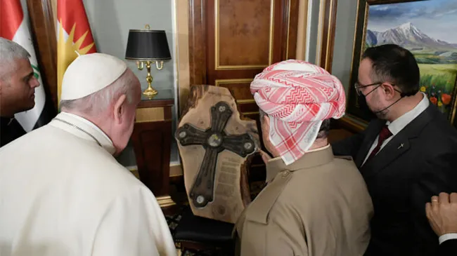 Papa ziyaretinde harita rezaleti! Türkiye’nin doğusunun da Irak Kürt Bölgesi topraklarına dahil edildi