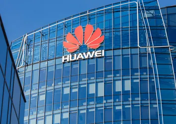 Son dakika: ABD'den Huawei'nin bazı çalışanlarına yasak geldi