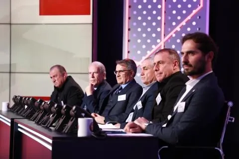 Spor camiası Omuz Omuza ekranlarda buluştu! Depremin yaralarını sarmak için dev bağış gecesinde 845,7 milyon TL toplandı