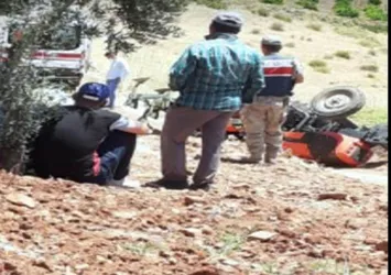 Kilis'te korkunç kaza devrilen traktörün altında kaldı