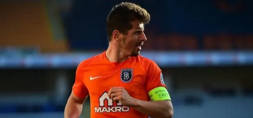 Emre Belözoğlu sözleşmesini 1 yıl uzattı