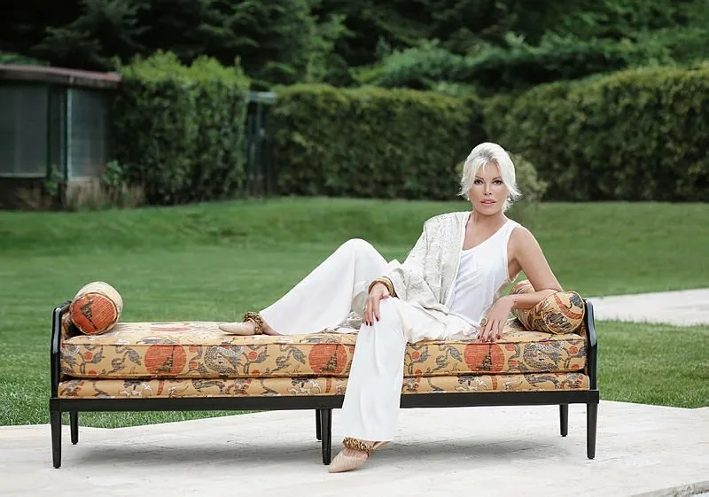 ajda pekkan in gunluk tatil masrafi