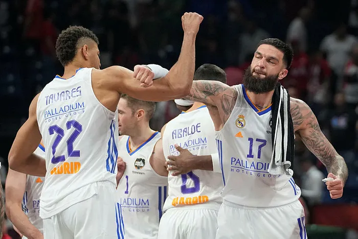 son-dakika-anadolu-efesin-rakibi-real-madrid-oldu-1652994844150.jpg Son dakika: Anadolu Efes'in rakibi Real Madrid oldu - 4