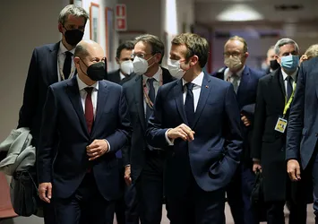 Macron'dan Ukrayna-Rusya çağrısı! Normandiya formatına uyun