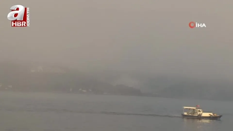 Çanakkale Boğazı yoğun sis nedeniyle çift yönlü transit gemi geçişlerine kapatıldı