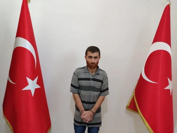 Son dakika: MİT'ten Suriye'nin kuzeyinde operasyon: O teröristler yakalandı - 3