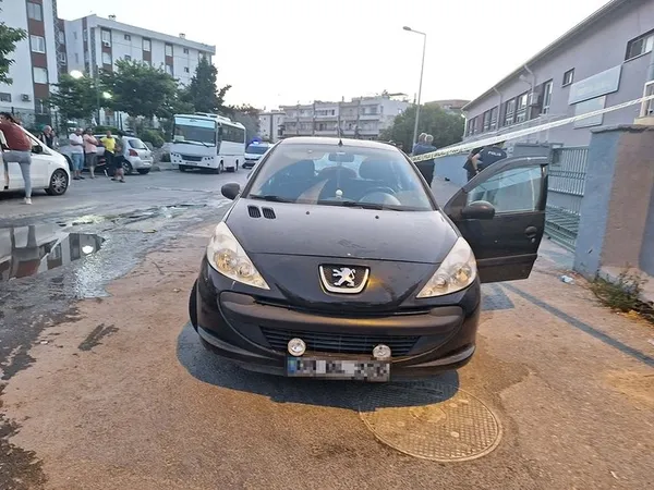 1688976745141.jpg Israrcı eski sevgili dehşeti yaşadı! Yol kesince kurşunların hedefi oldu - 5