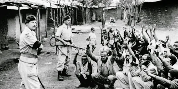 Macron sömürgeci tarihlerinin yüzlerine vurulmasından dolayı Türkiye’yi suçladı