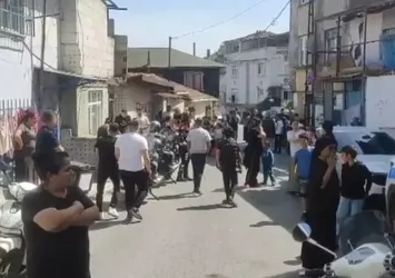 Beyoğlu'nda şüpheli paket alarmı! Polis harekete geçti