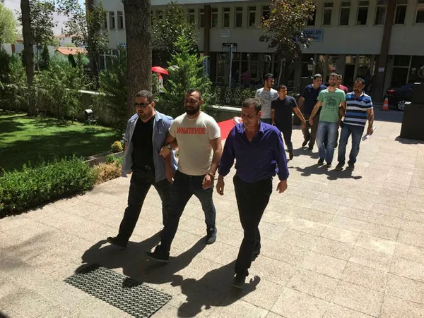 MOBESE’lere zarar veren 4 kişi gözaltına alındı - 1