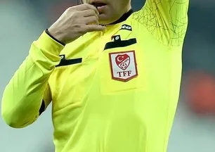 Futbolda bahis skandalı! Interpol devrede | 50 milyonluk hakem