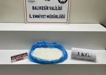 Balıkesir Edremit’te 3 kilo metamfetamin ele geçirildi