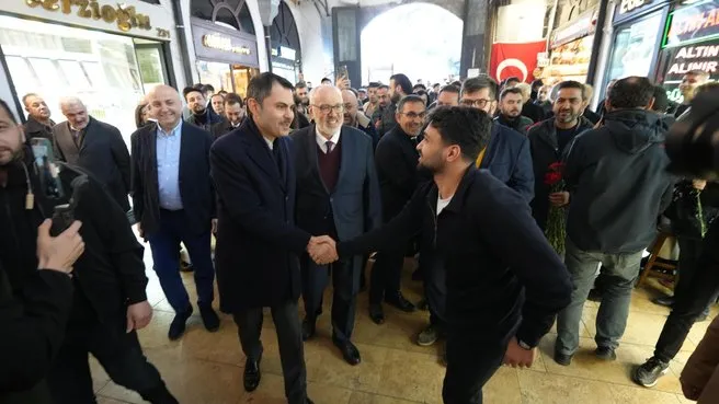 Cumhur İttifakı'nın İBB Başkan adayı Murat Kurum Kapalıçarşı esnafını ziyaret etti!