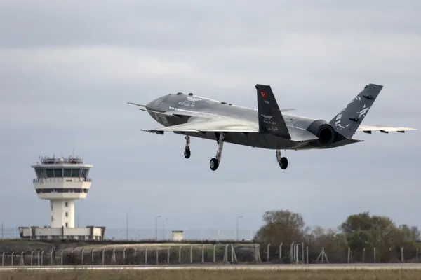 Yunan basını yakın takipte! Kızılelma ve Anka-3 için çarpıcı yorum: Türkler için mihenk taşı