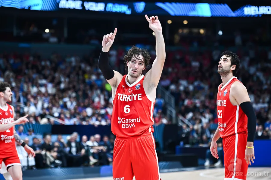 12 DEV ADAM FİNALDE: EuroBasket final maçı ne zaman, saat kaçta? 1