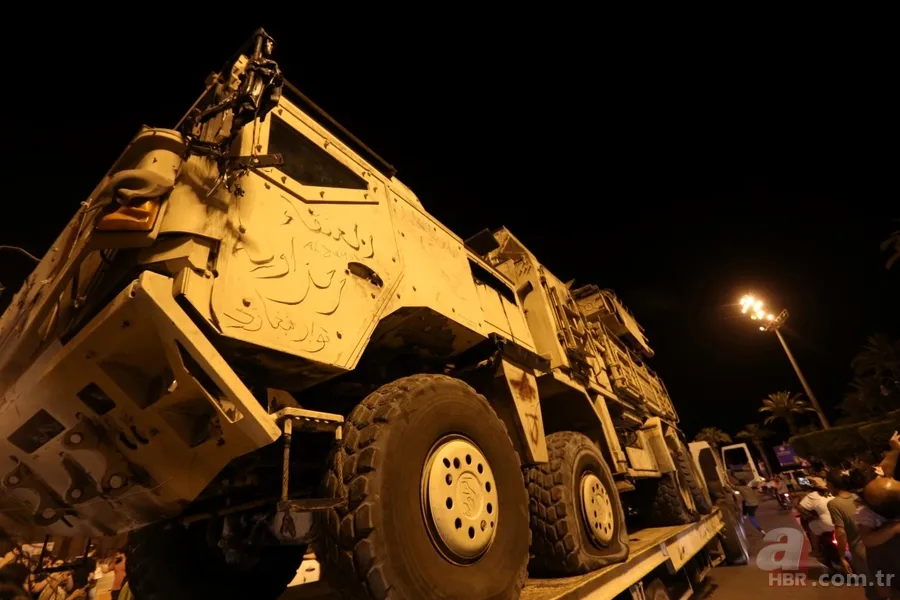 Vatiyye Askeri Hava Üssü’nde imha edilen Pantsir Trablus’ta sergilendi! "Lider Erdoğan’a selam olsun" 3