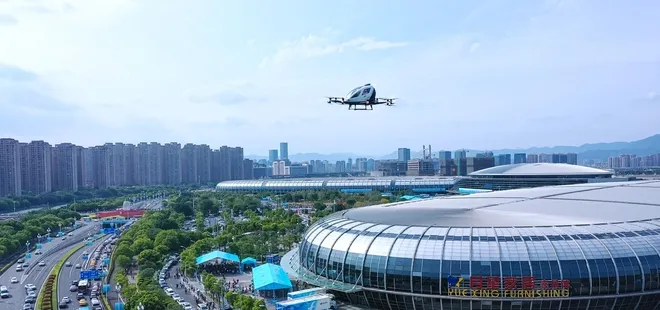 Son dakika: Çin’de sürücüsüz drone taksi 2 yolcusuyla uçtu