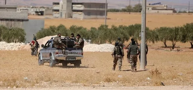 Deyrizor’da PKK/YPG kaçıyor! Arap aşiretleri ayaklandı terör örgütü köyleri teslim etmeye başladı