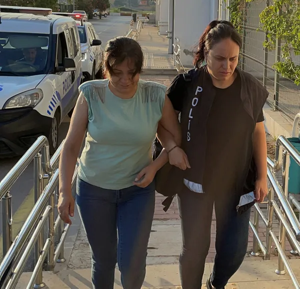 Seyhan Belediye Başkan Yardımcısı Funda Buyruk’un yeni skandalı ortaya çıktı! PKK’lıların ailelerine belediyede iş