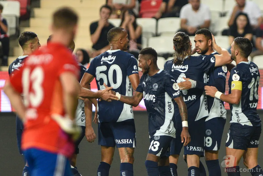 Antalyaspor - Fenerbahçe maçı sonrası flaş sözler! Mourinho'ya Portekizce seslendi 6