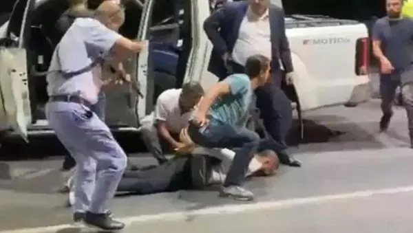 ayhan-bora-kaplanin-yakalanmasi-sonrasi-operasyon-genisledi-1694276801197.jpg Ayhan Bora Kaplan'ın yakalanması sonrası operasyon genişledi! - 3