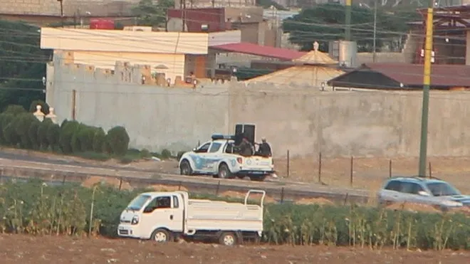 Sınırdaki teröristlerin hareketliliği gözlendi - 1