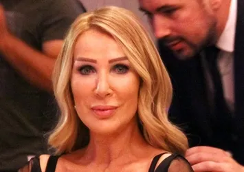 Seda Sayan biricik oğlu Oğulcan Engin'le poz verdi!