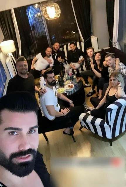 kurallari-yok-sayip-parti-yapmislardi-cezalari-belli-oldu-1588087404445.jpg Kuralları yok sayıp parti yapmışlardı! Cezaları belli oldu - 1